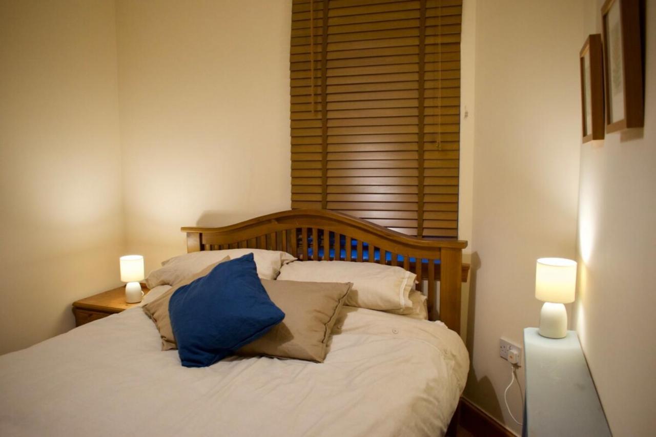 Newly Refurbed Home With Free Parking Édimbourg Extérieur photo
