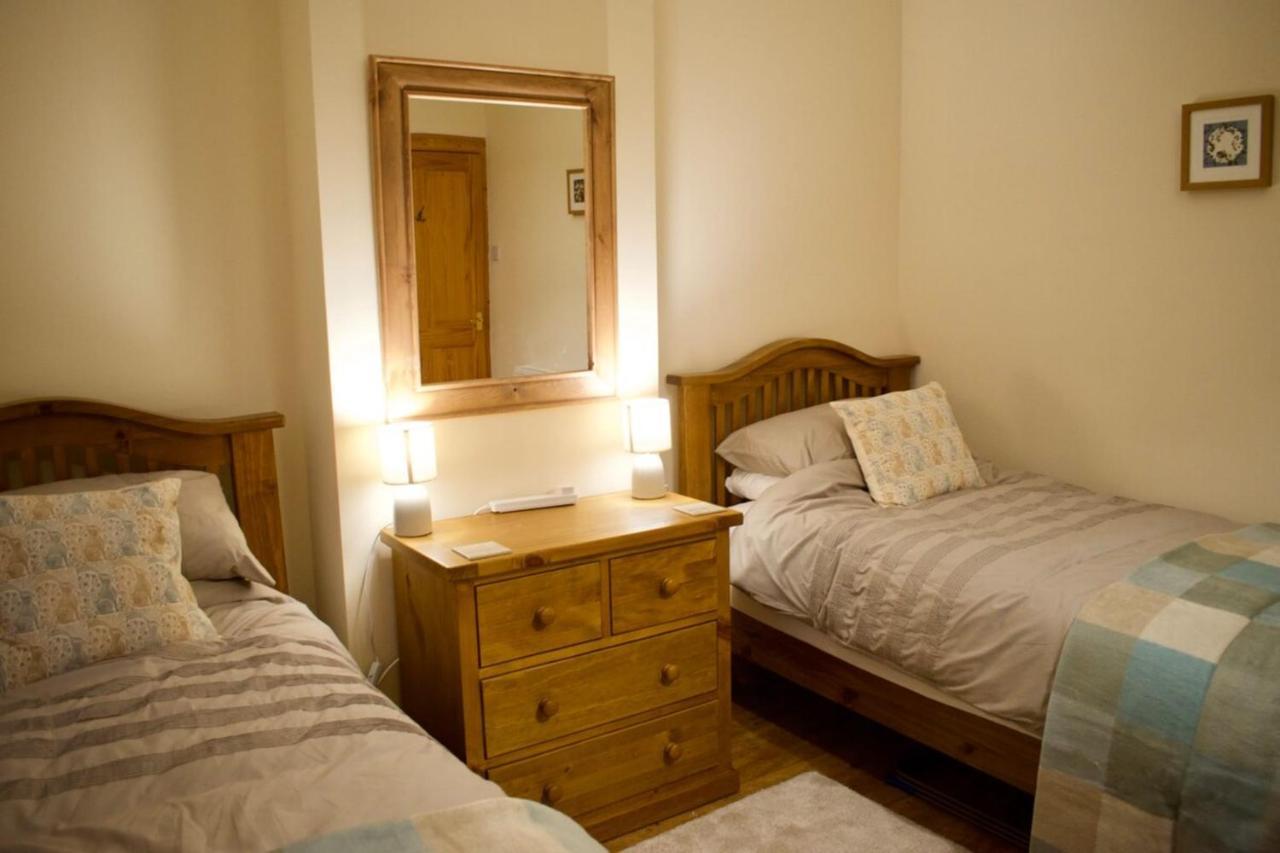 Newly Refurbed Home With Free Parking Édimbourg Extérieur photo
