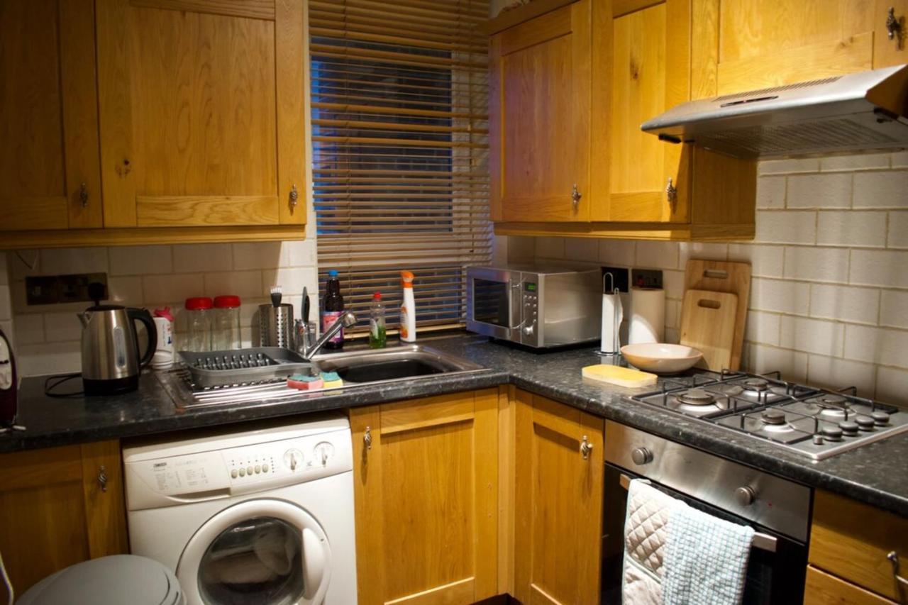Newly Refurbed Home With Free Parking Édimbourg Extérieur photo