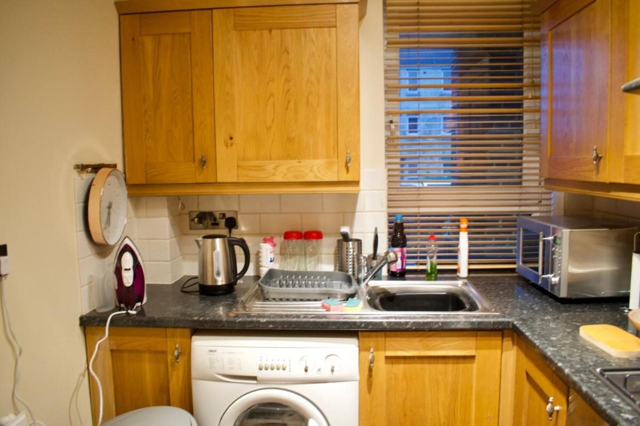 Newly Refurbed Home With Free Parking Édimbourg Extérieur photo